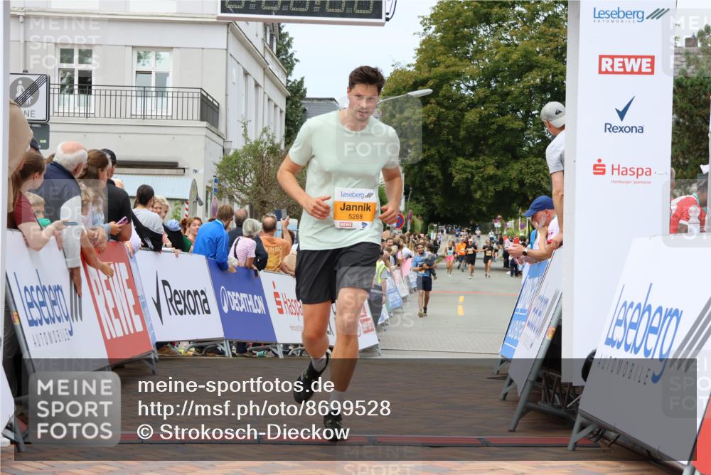 31.08.2025 - 21. Blankeneser Heldenlauf Strokosch-Dieckow http://msf.ph/oto/8699528 31.08.2025 12:43:20 Ziel 5288, 5686 meine-sportfotos.de