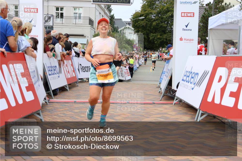 31.08.2025 - 21. Blankeneser Heldenlauf Strokosch-Dieckow http://msf.ph/oto/8699563 31.08.2025 12:43:09 Ziel 5686, 5607, 4096, 4110 meine-sportfotos.de
