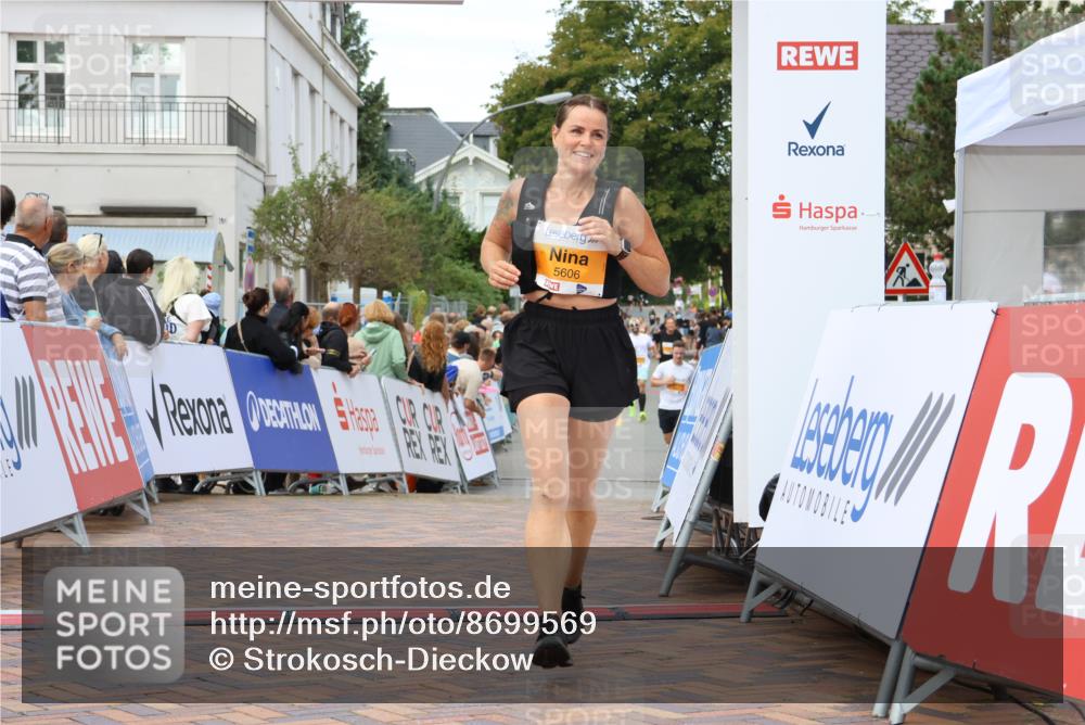 31.08.2025 - 21. Blankeneser Heldenlauf Strokosch-Dieckow http://msf.ph/oto/8699569 31.08.2025 12:56:09 Ziel 5606 meine-sportfotos.de