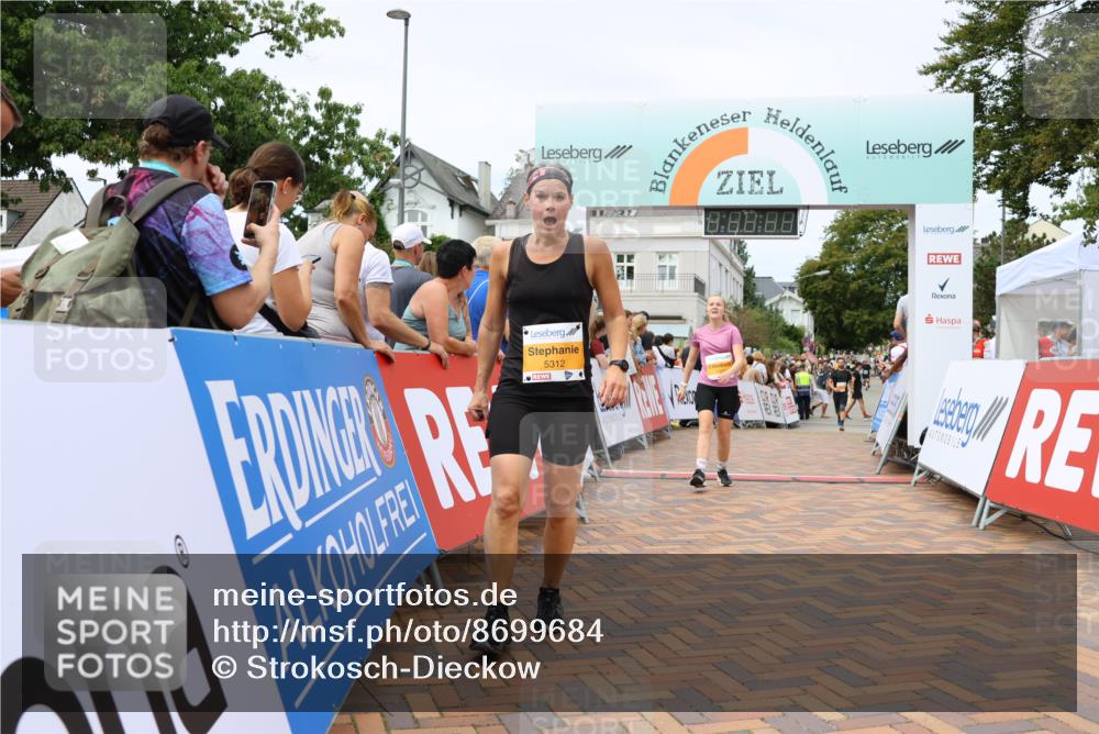 31.08.2025 - 21. Blankeneser Heldenlauf Strokosch-Dieckow http://msf.ph/oto/8699684 31.08.2025 12:42:16 Ziel 5131, 5321, 5194, 5312, 5476, 4148 meine-sportfotos.de