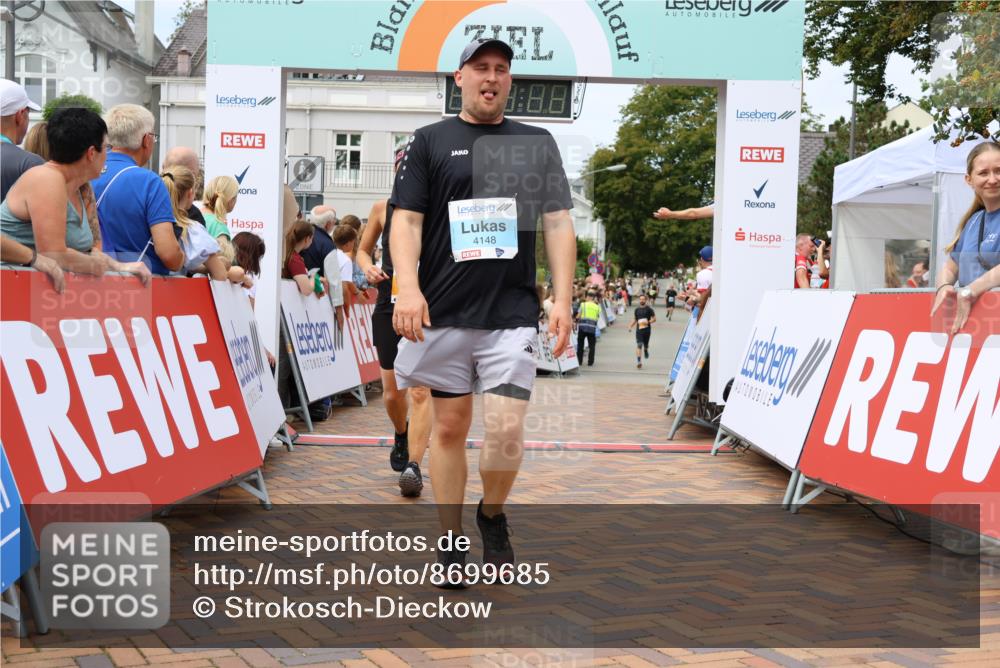 31.08.2025 - 21. Blankeneser Heldenlauf Strokosch-Dieckow http://msf.ph/oto/8699685 31.08.2025 12:42:13 Ziel 5131, 5321, 5755, 5451, 5194, 5312, 4148 meine-sportfotos.de