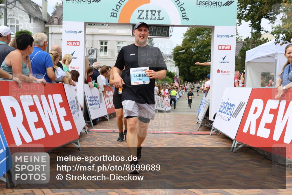 31.08.2025 - 21. Blankeneser Heldenlauf Strokosch-Dieckow http://msf.ph/oto/8699689 31.08.2025 12:42:13 Ziel 5131, 5321, 5755, 5451, 5194, 5312, 4148 meine-sportfotos.de