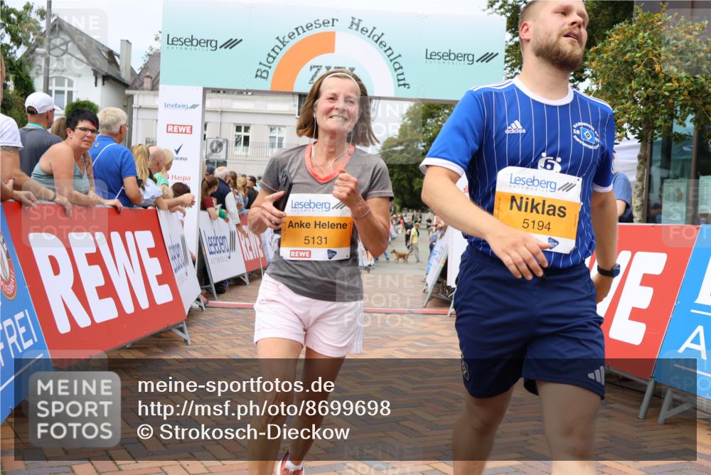 31.08.2025 - 21. Blankeneser Heldenlauf Strokosch-Dieckow http://msf.ph/oto/8699698 31.08.2025 12:42:11 Ziel 5131, 5755, 5451, 5194, 5312, 4148 meine-sportfotos.de