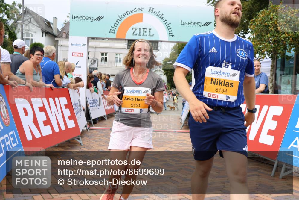 31.08.2025 - 21. Blankeneser Heldenlauf Strokosch-Dieckow http://msf.ph/oto/8699699 31.08.2025 12:42:11 Ziel 5131, 5755, 5451, 5194, 5312, 4148 meine-sportfotos.de