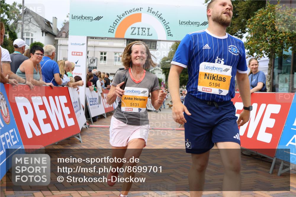 31.08.2025 - 21. Blankeneser Heldenlauf Strokosch-Dieckow http://msf.ph/oto/8699701 31.08.2025 12:42:11 Ziel 5131, 5755, 5451, 5194, 5312, 4148 meine-sportfotos.de