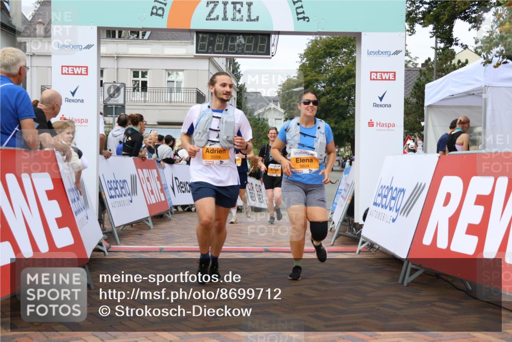 31.08.2025 - 21. Blankeneser Heldenlauf Strokosch-Dieckow http://msf.ph/oto/8699712 31.08.2025 12:55:22 Ziel 5047, 5048, 5793, 5599, 5604 meine-sportfotos.de