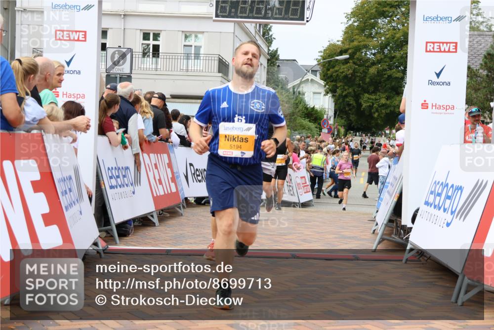 31.08.2025 - 21. Blankeneser Heldenlauf Strokosch-Dieckow http://msf.ph/oto/8699713 31.08.2025 12:42:09 Ziel 5131, 5755, 5451, 5194, 5312, 4148 meine-sportfotos.de