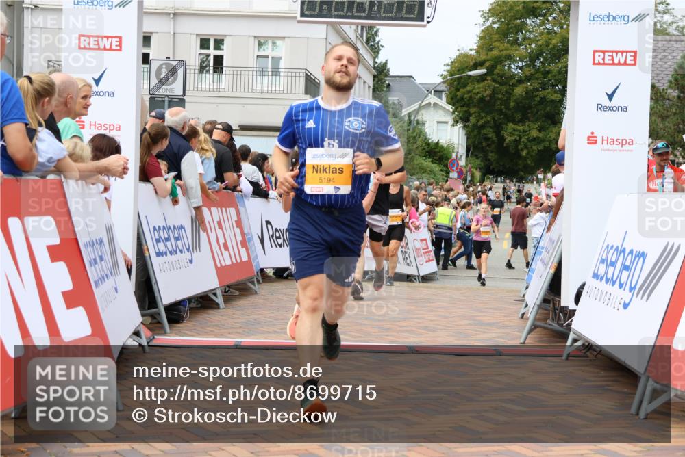 31.08.2025 - 21. Blankeneser Heldenlauf Strokosch-Dieckow http://msf.ph/oto/8699715 31.08.2025 12:42:09 Ziel 5131, 5755, 5451, 5194, 5312, 4148 meine-sportfotos.de