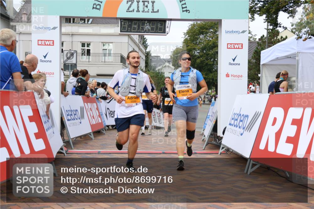 31.08.2025 - 21. Blankeneser Heldenlauf Strokosch-Dieckow http://msf.ph/oto/8699716 31.08.2025 12:55:22 Ziel 5047, 5048, 5793, 5599, 5604 meine-sportfotos.de