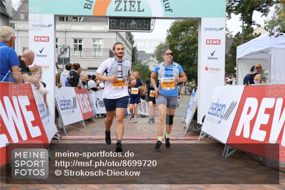 31.08.2025 - 21. Blankeneser Heldenlauf Strokosch-Dieckow http://msf.ph/oto/8699720 31.08.2025 12:55:22 Ziel 5047, 5048, 5793, 5599, 5604 meine-sportfotos.de