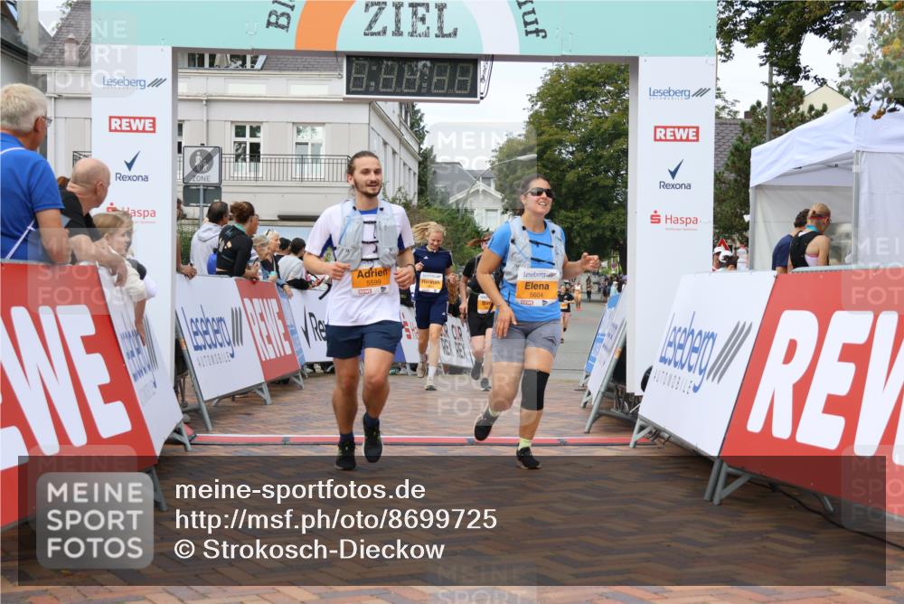 31.08.2025 - 21. Blankeneser Heldenlauf Strokosch-Dieckow http://msf.ph/oto/8699725 31.08.2025 12:55:22 Ziel 5047, 5048, 5793, 5599, 5604 meine-sportfotos.de