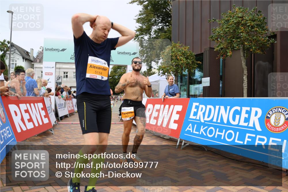31.08.2025 - 21. Blankeneser Heldenlauf Strokosch-Dieckow http://msf.ph/oto/8699777 31.08.2025 12:41:51 Ziel 5807, 5806, 5407, 5114, 5374, 5565 meine-sportfotos.de