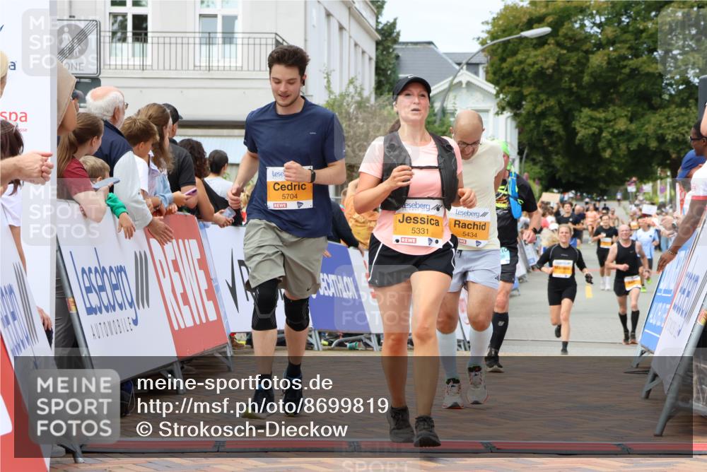 31.08.2025 - 21. Blankeneser Heldenlauf Strokosch-Dieckow http://msf.ph/oto/8699819 31.08.2025 12:41:31 Ziel 5434, 5704, 5810, 5331, 5829, 4238 meine-sportfotos.de