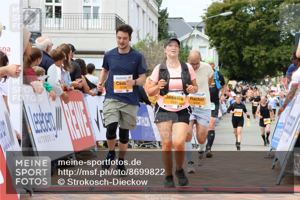 31.08.2025 - 21. Blankeneser Heldenlauf Strokosch-Dieckow http://msf.ph/oto/8699822 31.08.2025 12:41:31 Ziel 5434, 5704, 5810, 5331, 5829, 4238 meine-sportfotos.de