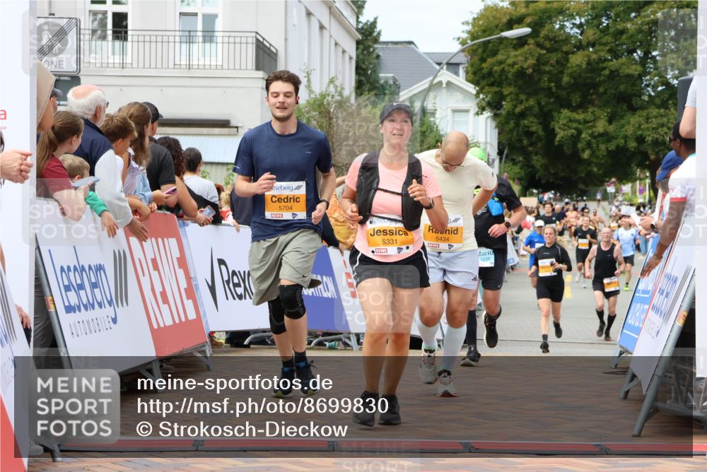 31.08.2025 - 21. Blankeneser Heldenlauf Strokosch-Dieckow http://msf.ph/oto/8699830 31.08.2025 12:41:31 Ziel 5434, 5704, 5810, 5331, 5829, 4238 meine-sportfotos.de