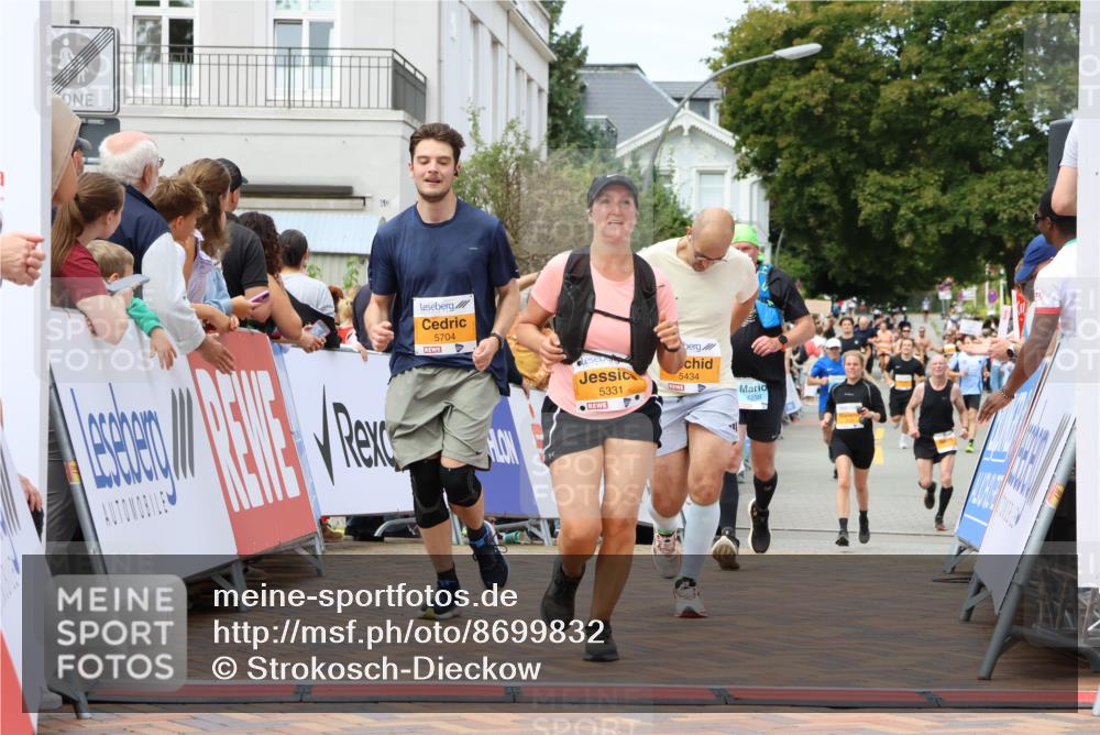 31.08.2025 - 21. Blankeneser Heldenlauf Strokosch-Dieckow http://msf.ph/oto/8699832 31.08.2025 12:41:31 Ziel 5434, 5704, 5810, 5331, 5829, 4238 meine-sportfotos.de