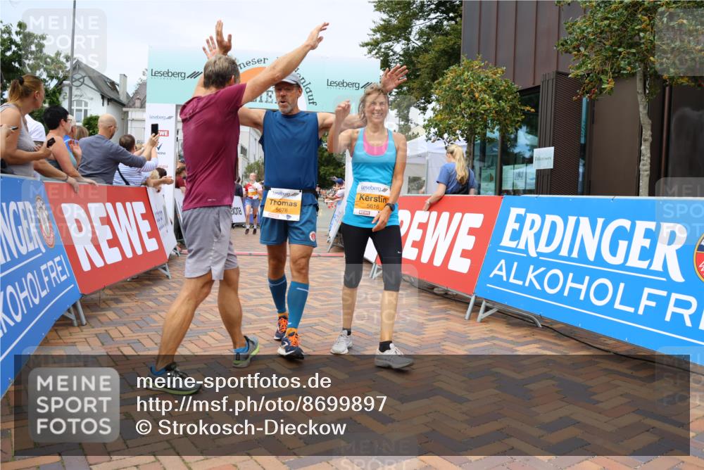 31.08.2025 - 21. Blankeneser Heldenlauf Strokosch-Dieckow http://msf.ph/oto/8699897 31.08.2025 12:41:07 Ziel 5616, 5677, 5678, 5626, 5625, 4028 meine-sportfotos.de