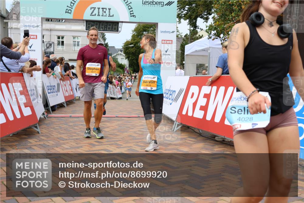 31.08.2025 - 21. Blankeneser Heldenlauf Strokosch-Dieckow http://msf.ph/oto/8699920 31.08.2025 12:41:03 Ziel 5362, 5360, 5616, 5677, 5678, 4011, 4028 meine-sportfotos.de