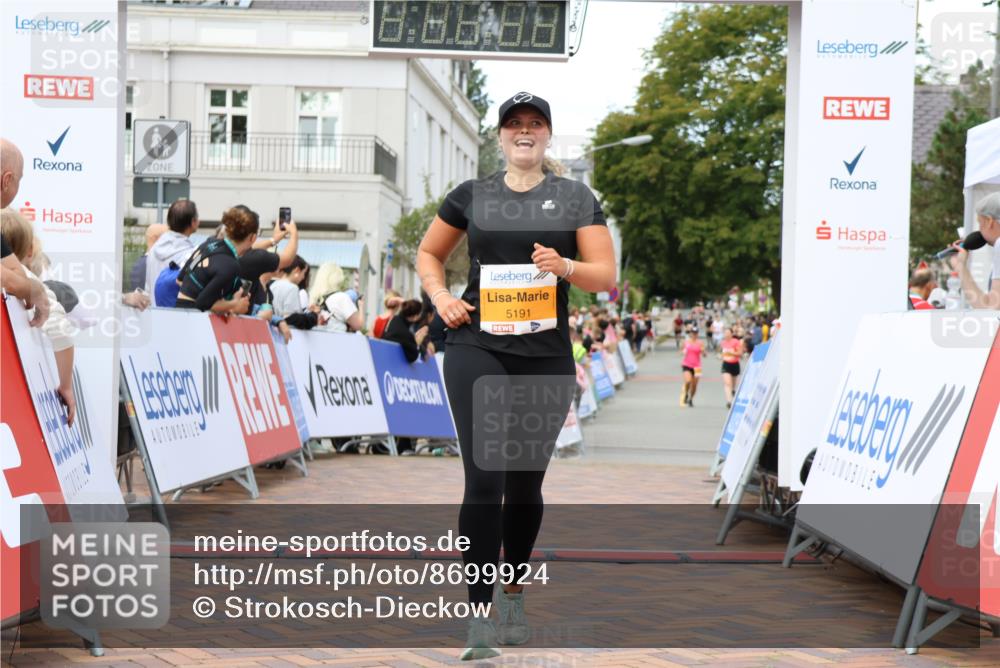 31.08.2025 - 21. Blankeneser Heldenlauf Strokosch-Dieckow http://msf.ph/oto/8699924 31.08.2025 12:54:27 Ziel 5191 meine-sportfotos.de