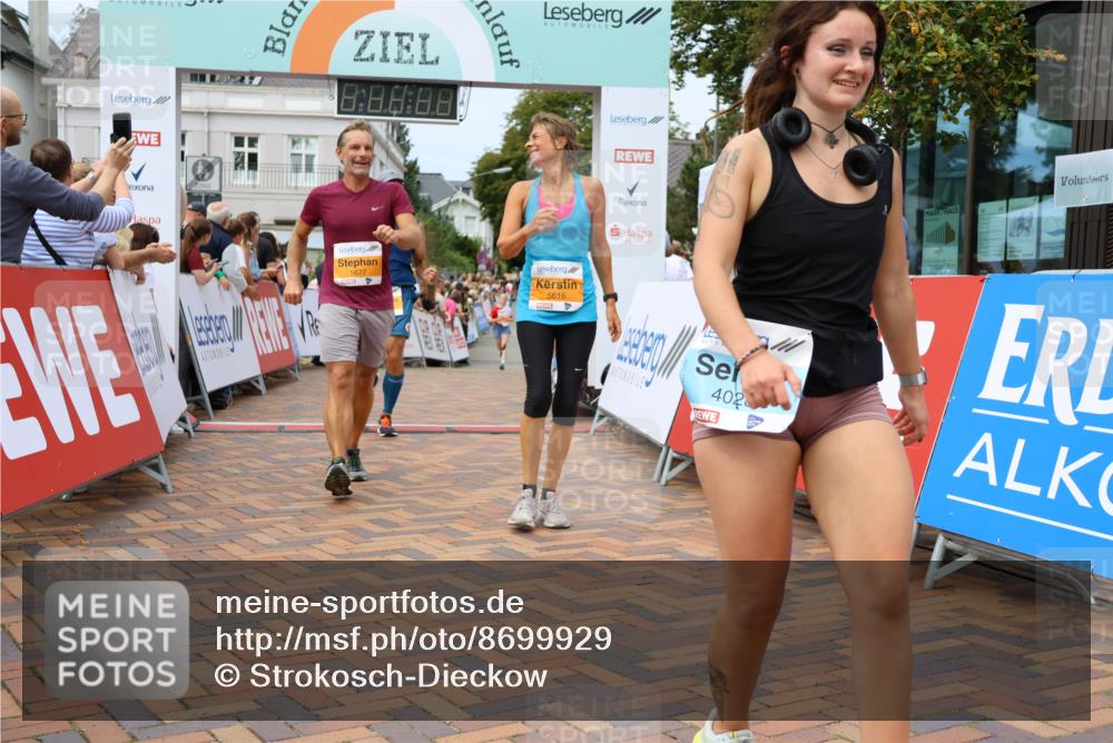 31.08.2025 - 21. Blankeneser Heldenlauf Strokosch-Dieckow http://msf.ph/oto/8699929 31.08.2025 12:41:03 Ziel 5362, 5360, 5616, 5677, 5678, 4011, 4028 meine-sportfotos.de