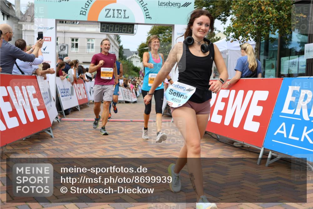 31.08.2025 - 21. Blankeneser Heldenlauf Strokosch-Dieckow http://msf.ph/oto/8699939 31.08.2025 12:41:03 Ziel 5362, 5360, 5616, 5677, 5678, 4011, 4028 meine-sportfotos.de