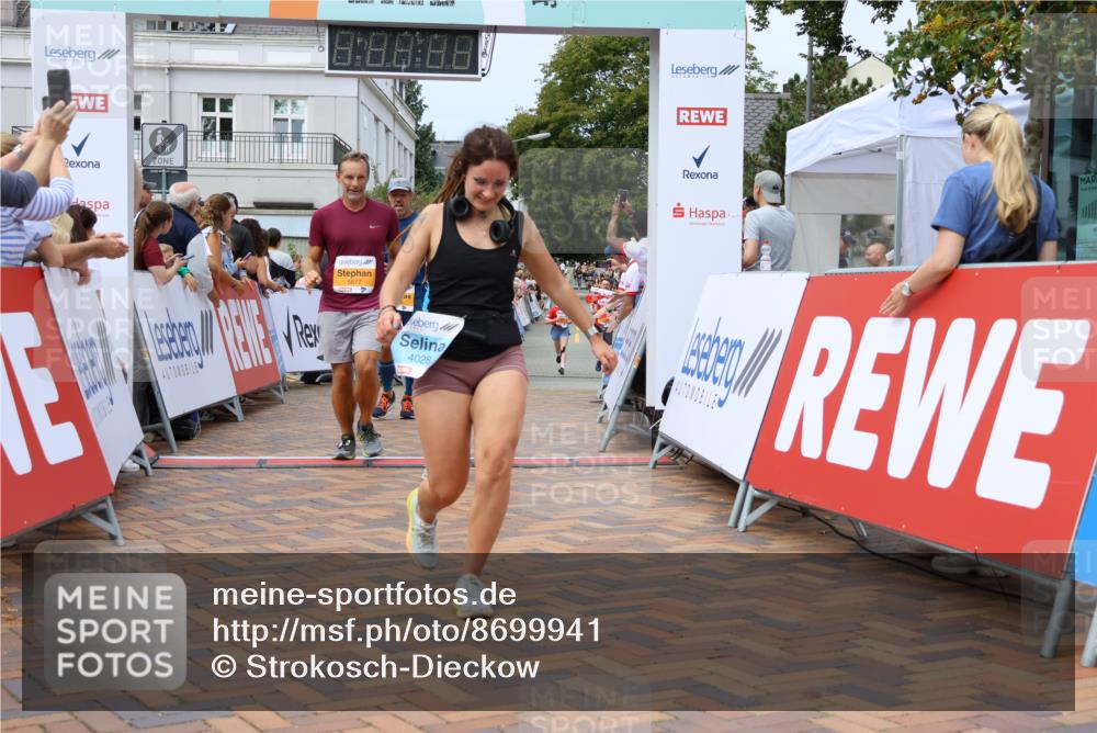 31.08.2025 - 21. Blankeneser Heldenlauf Strokosch-Dieckow http://msf.ph/oto/8699941 31.08.2025 12:41:02 Ziel 5362, 5360, 5408, 5616, 5677, 5678, 4011, 4028 meine-sportfotos.de