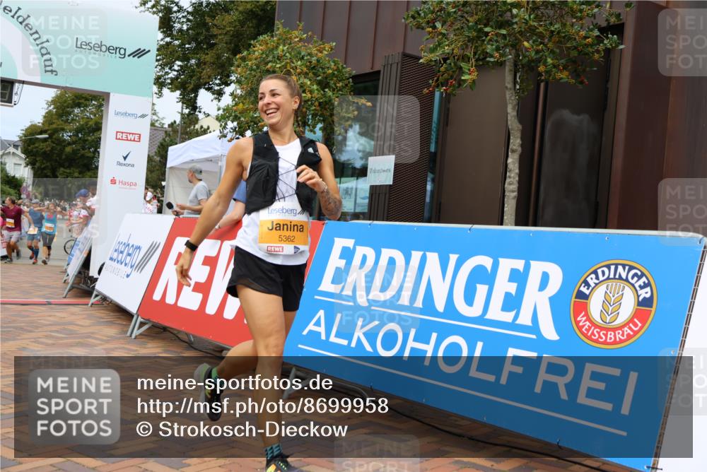 31.08.2025 - 21. Blankeneser Heldenlauf Strokosch-Dieckow http://msf.ph/oto/8699958 31.08.2025 12:40:57 Ziel 5362, 5360, 5408, 5752, 5616, 4011, 4028 meine-sportfotos.de