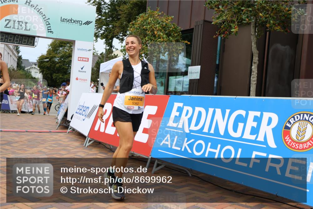 31.08.2025 - 21. Blankeneser Heldenlauf Strokosch-Dieckow http://msf.ph/oto/8699962 31.08.2025 12:40:57 Ziel 5362, 5360, 5408, 5752, 5616, 4011, 4028 meine-sportfotos.de