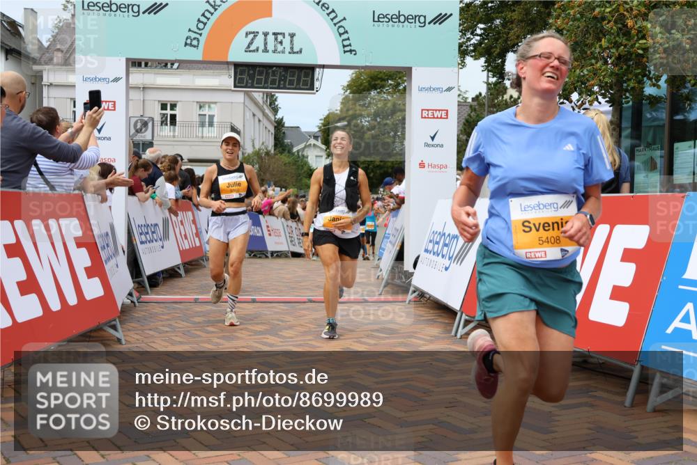 31.08.2025 - 21. Blankeneser Heldenlauf Strokosch-Dieckow http://msf.ph/oto/8699989 31.08.2025 12:40:56 Ziel 5362, 5360, 5408, 5752, 4011, 4028 meine-sportfotos.de