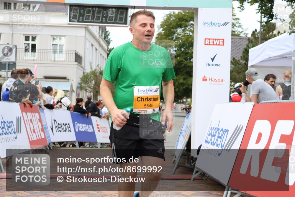 31.08.2025 - 21. Blankeneser Heldenlauf Strokosch-Dieckow http://msf.ph/oto/8699992 31.08.2025 12:53:46 Ziel 5549 meine-sportfotos.de