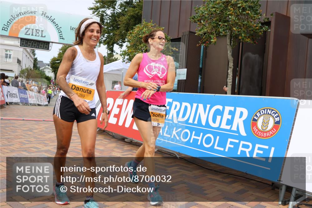 31.08.2025 - 21. Blankeneser Heldenlauf Strokosch-Dieckow http://msf.ph/oto/8700032 31.08.2025 12:40:43 Ziel 5435, 5636, 5289, 4152 meine-sportfotos.de