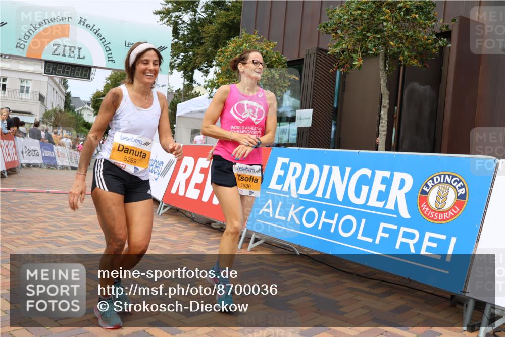 31.08.2025 - 21. Blankeneser Heldenlauf Strokosch-Dieckow http://msf.ph/oto/8700036 31.08.2025 12:40:43 Ziel 5435, 5636, 5289, 4152 meine-sportfotos.de