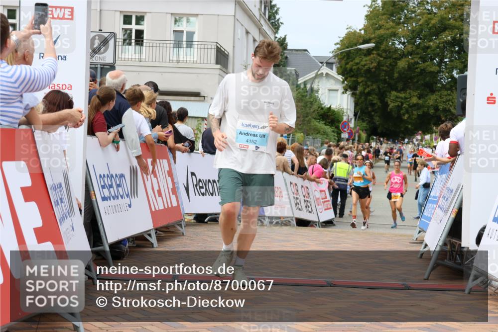 31.08.2025 - 21. Blankeneser Heldenlauf Strokosch-Dieckow http://msf.ph/oto/8700067 31.08.2025 12:40:35 Ziel 4152 meine-sportfotos.de