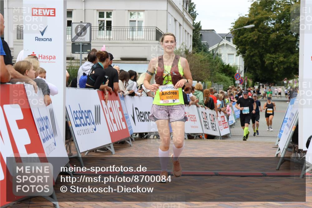 31.08.2025 - 21. Blankeneser Heldenlauf Strokosch-Dieckow http://msf.ph/oto/8700084 31.08.2025 12:53:23 Ziel 5557 meine-sportfotos.de