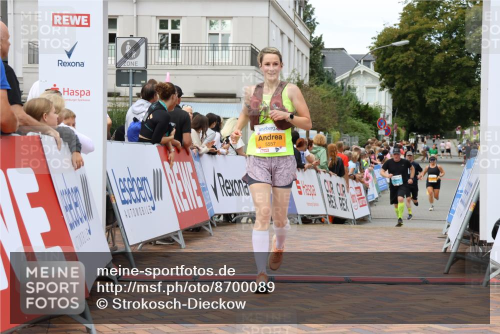 31.08.2025 - 21. Blankeneser Heldenlauf Strokosch-Dieckow http://msf.ph/oto/8700089 31.08.2025 12:53:23 Ziel 5557 meine-sportfotos.de