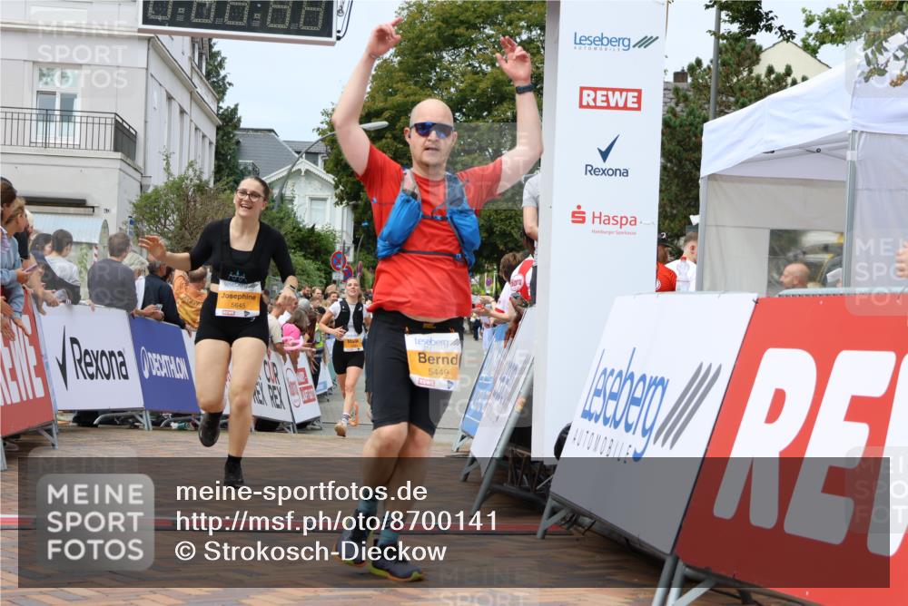 31.08.2025 - 21. Blankeneser Heldenlauf Strokosch-Dieckow http://msf.ph/oto/8700141 31.08.2025 12:40:19 Ziel 5077, 5449, 5693, 5166, 5645, 5327 meine-sportfotos.de