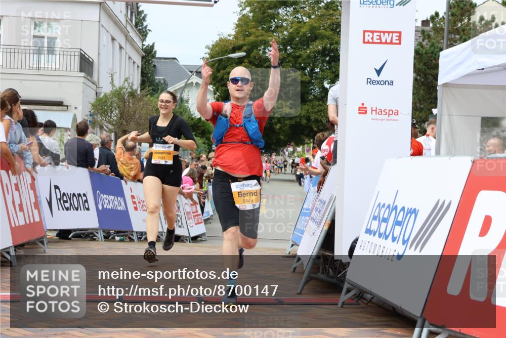 31.08.2025 - 21. Blankeneser Heldenlauf Strokosch-Dieckow http://msf.ph/oto/8700147 31.08.2025 12:40:19 Ziel 5077, 5449, 5693, 5166, 5645, 5327 meine-sportfotos.de
