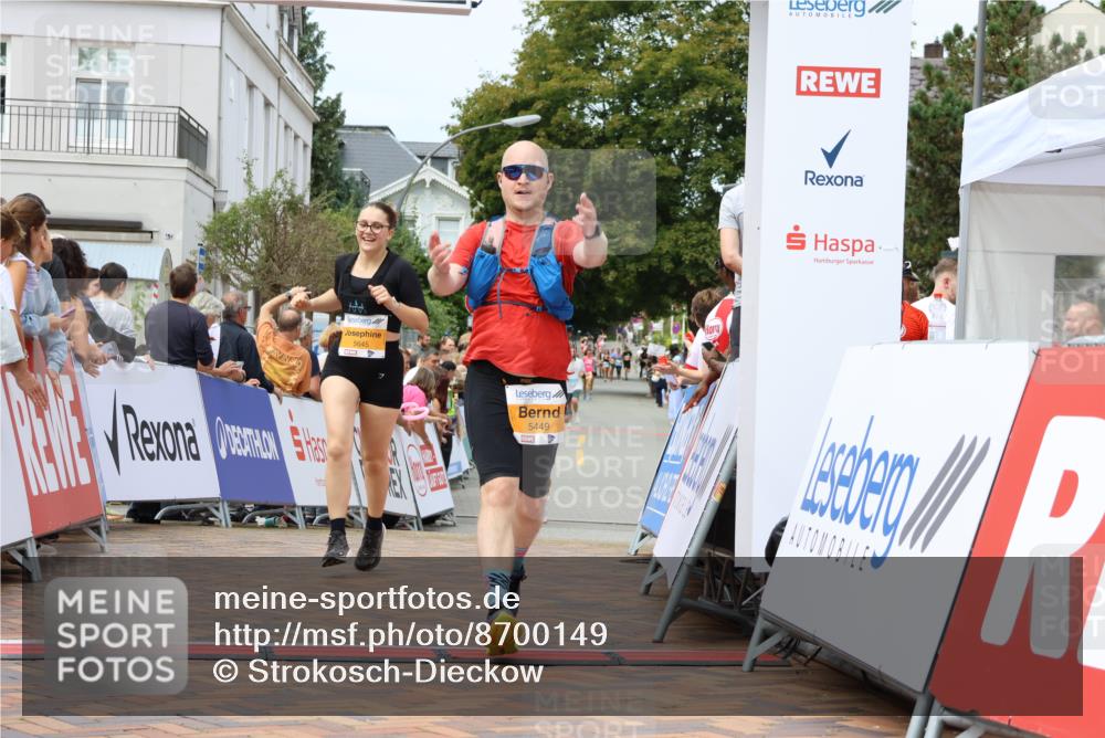 31.08.2025 - 21. Blankeneser Heldenlauf Strokosch-Dieckow http://msf.ph/oto/8700149 31.08.2025 12:40:18 Ziel 5077, 5449, 5693, 5166, 5645, 5327 meine-sportfotos.de