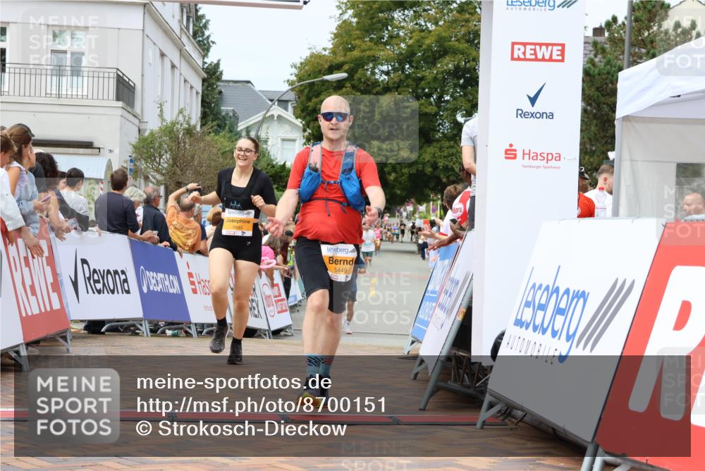 31.08.2025 - 21. Blankeneser Heldenlauf Strokosch-Dieckow http://msf.ph/oto/8700151 31.08.2025 12:40:18 Ziel 5077, 5449, 5693, 5166, 5645, 5327 meine-sportfotos.de