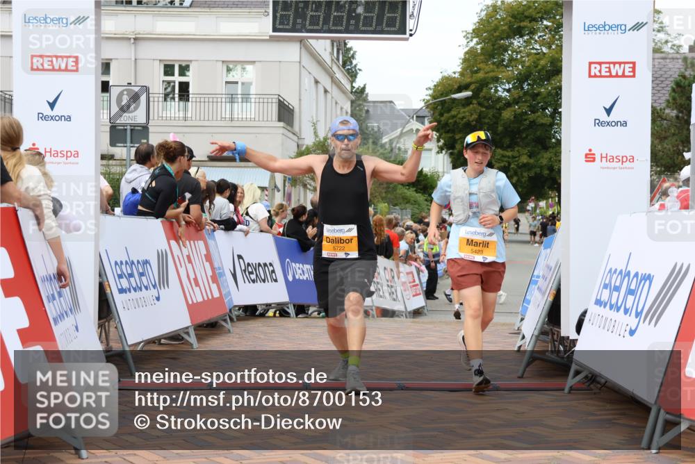 31.08.2025 - 21. Blankeneser Heldenlauf Strokosch-Dieckow http://msf.ph/oto/8700153 31.08.2025 12:52:55 Ziel 5423, 5722 meine-sportfotos.de