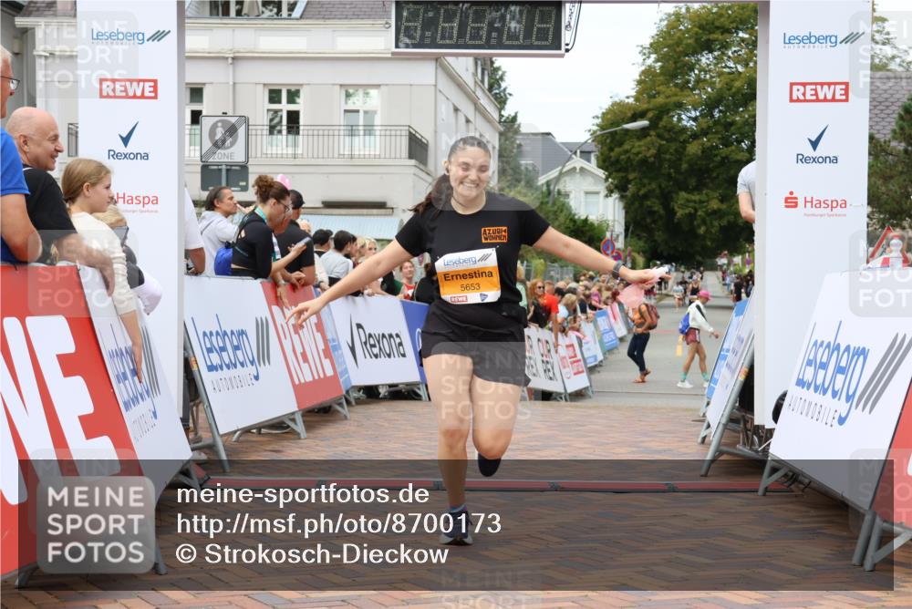 31.08.2025 - 21. Blankeneser Heldenlauf Strokosch-Dieckow http://msf.ph/oto/8700173 31.08.2025 12:52:36 Ziel 5653 meine-sportfotos.de