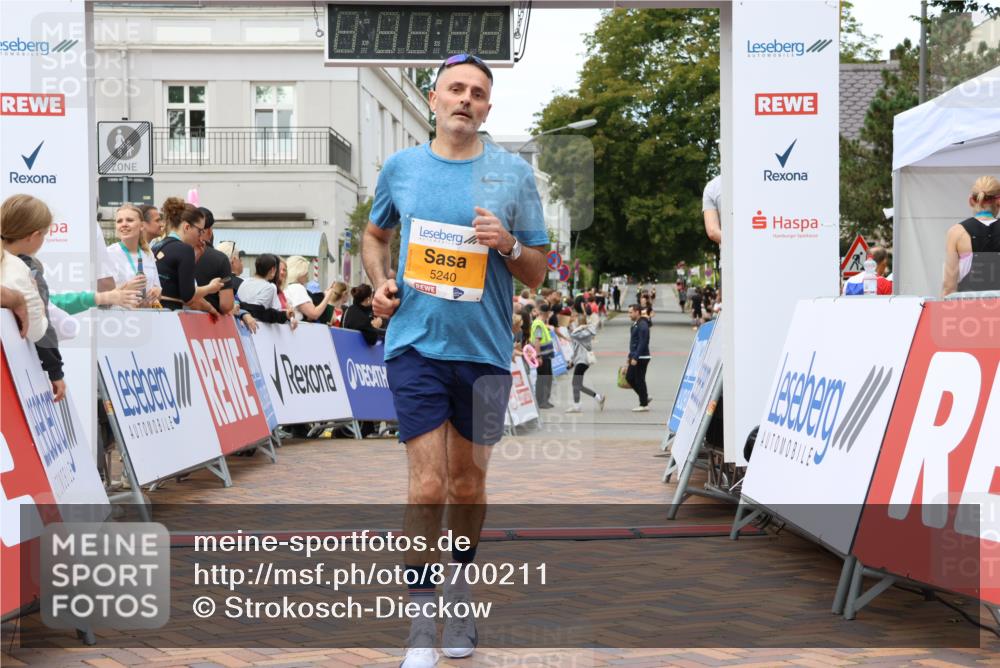 31.08.2025 - 21. Blankeneser Heldenlauf Strokosch-Dieckow http://msf.ph/oto/8700211 31.08.2025 12:52:21 Ziel 5240 meine-sportfotos.de