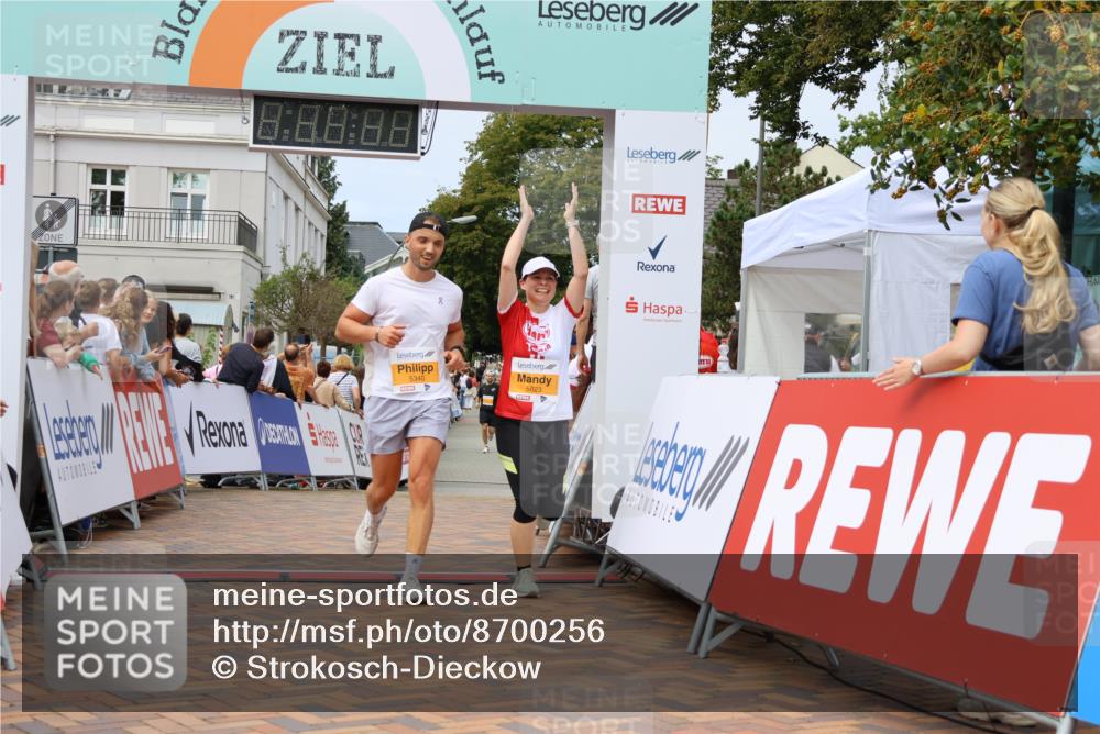 31.08.2025 - 21. Blankeneser Heldenlauf Strokosch-Dieckow http://msf.ph/oto/8700256 31.08.2025 12:39:42 Ziel 5340, 5659, 5623 meine-sportfotos.de