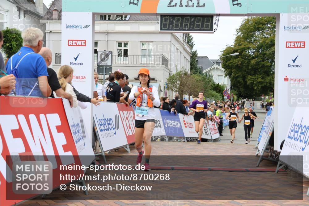 31.08.2025 - 21. Blankeneser Heldenlauf Strokosch-Dieckow http://msf.ph/oto/8700268 31.08.2025 12:52:03 Ziel 5202, 5455, 4397 meine-sportfotos.de