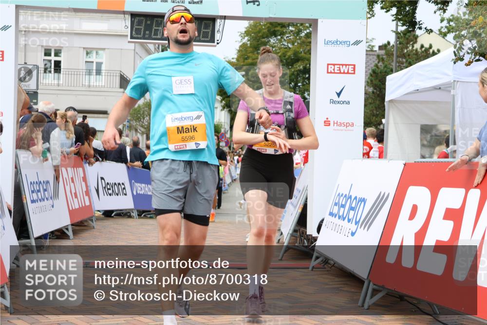 31.08.2025 - 21. Blankeneser Heldenlauf Strokosch-Dieckow http://msf.ph/oto/8700318 31.08.2025 12:39:06 Ziel 5222, 5596, 5635, 5225, 4341 meine-sportfotos.de