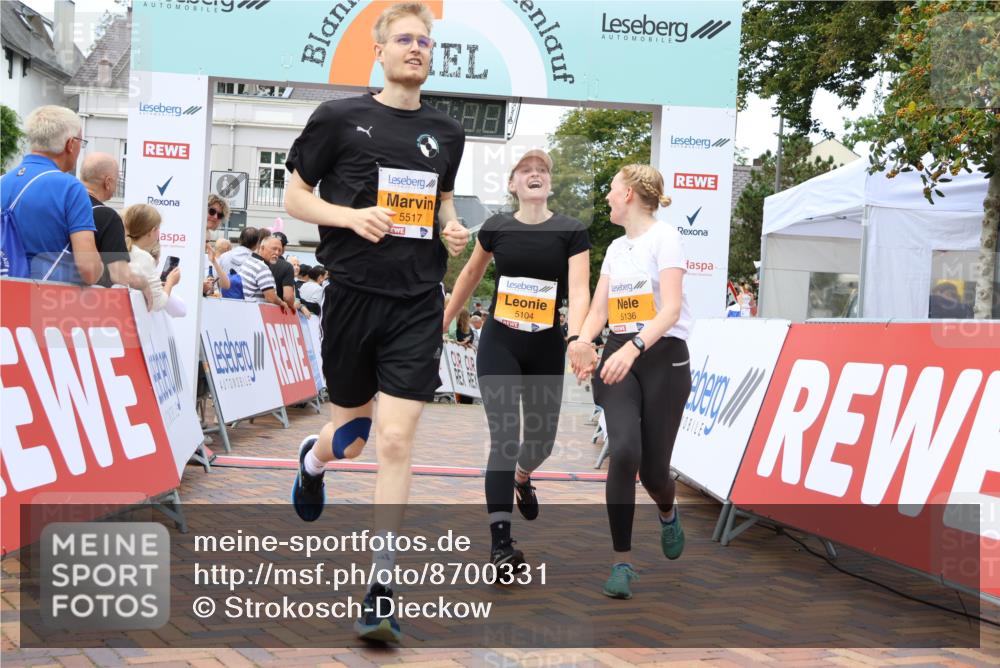 31.08.2025 - 21. Blankeneser Heldenlauf Strokosch-Dieckow http://msf.ph/oto/8700331 31.08.2025 12:51:43 Ziel 5104, 5136, 5007, 5034, 5518, 5517 meine-sportfotos.de