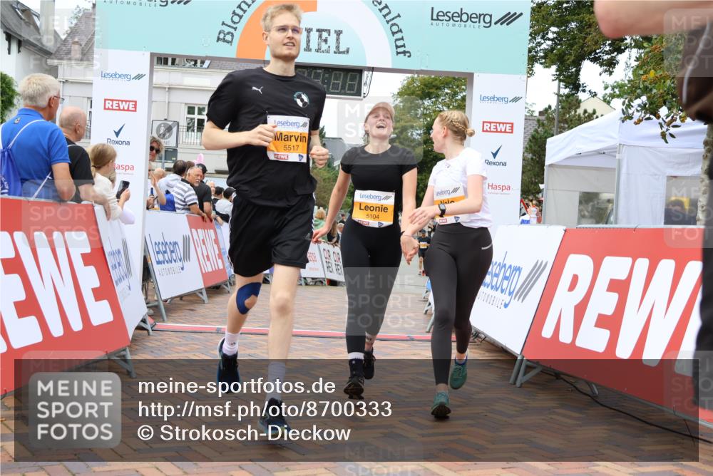 31.08.2025 - 21. Blankeneser Heldenlauf Strokosch-Dieckow http://msf.ph/oto/8700333 31.08.2025 12:51:43 Ziel 5104, 5136, 5007, 5034, 5518, 5517 meine-sportfotos.de