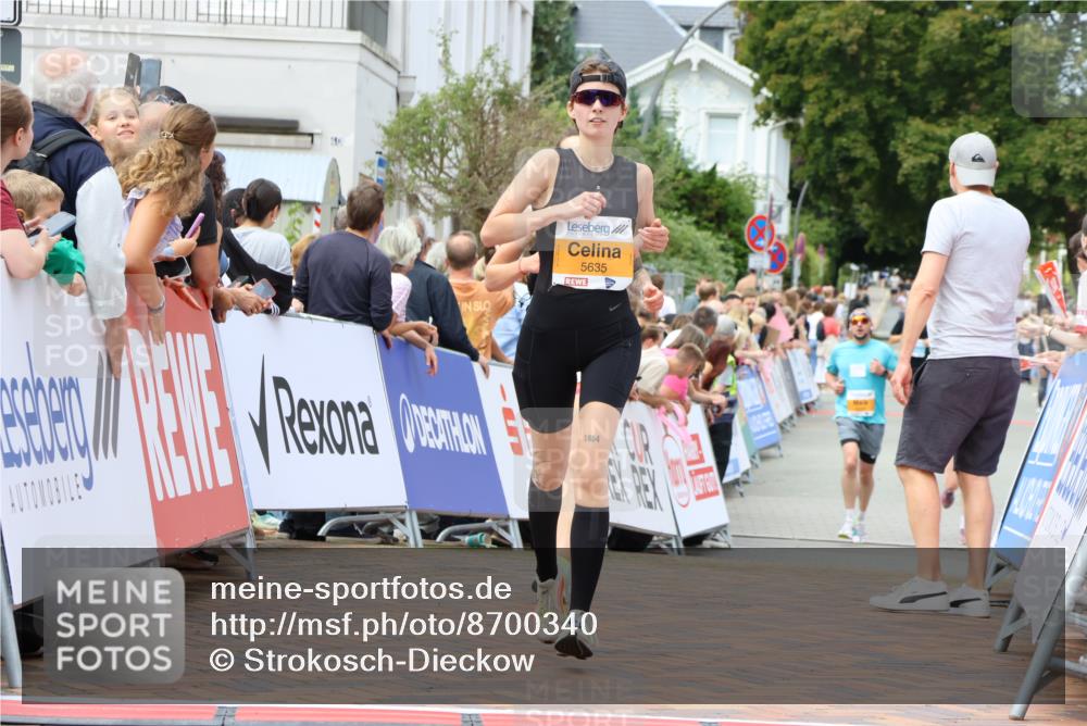 31.08.2025 - 21. Blankeneser Heldenlauf Strokosch-Dieckow http://msf.ph/oto/8700340 31.08.2025 12:38:58 Ziel 5432, 5222, 5378, 5635 meine-sportfotos.de