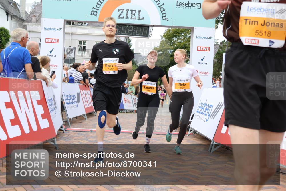 31.08.2025 - 21. Blankeneser Heldenlauf Strokosch-Dieckow http://msf.ph/oto/8700341 31.08.2025 12:51:43 Ziel 5104, 5136, 5007, 5034, 5518, 5517 meine-sportfotos.de