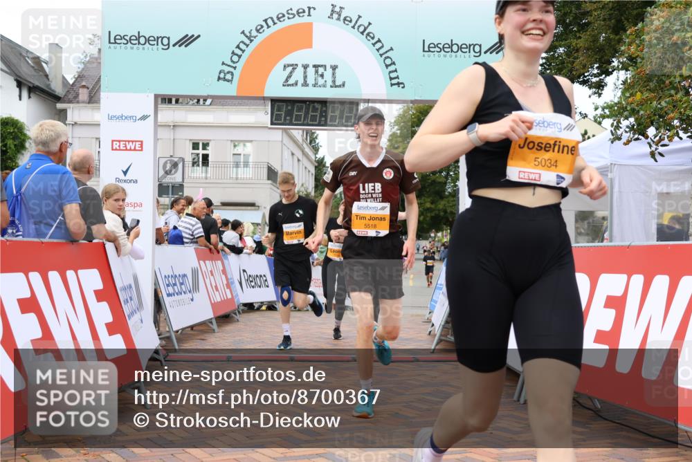 31.08.2025 - 21. Blankeneser Heldenlauf Strokosch-Dieckow http://msf.ph/oto/8700367 31.08.2025 12:51:41 Ziel 5104, 5136, 5007, 5034, 5518, 5517 meine-sportfotos.de